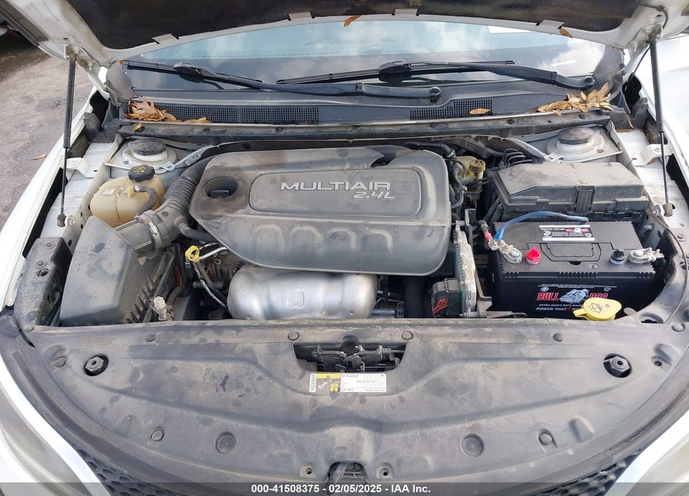 2015 CHRYSLER 200 VIN: 1C3CCCAB8FN671163