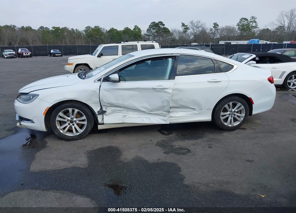 2015 CHRYSLER 200 VIN: 1C3CCCAB8FN671163