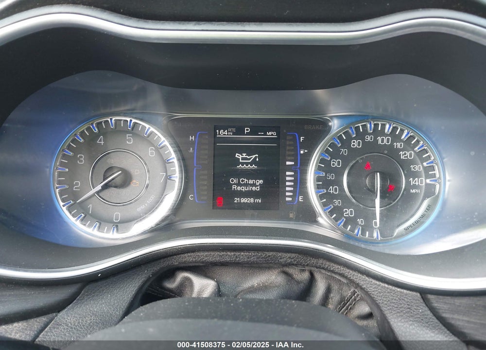 2015 CHRYSLER 200 VIN: 1C3CCCAB8FN671163