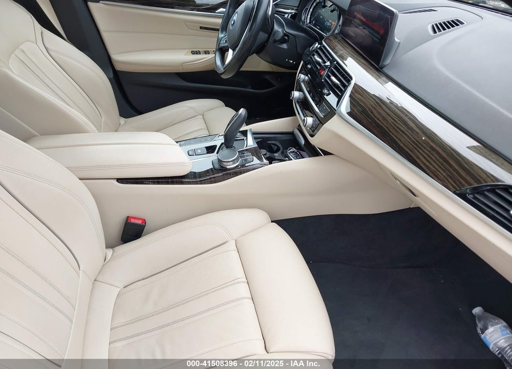 2019 BMW 530I VIN: WBAJA7C50KWW04789