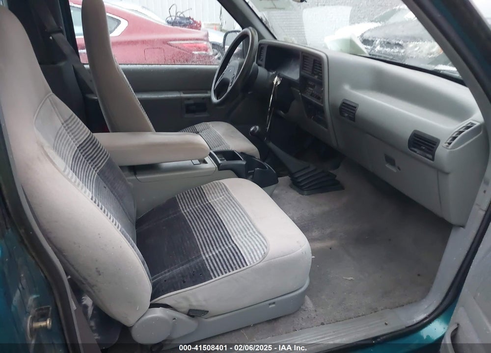 1992 FORD EXPLORER VIN: 1FMCU22X7NUC64416