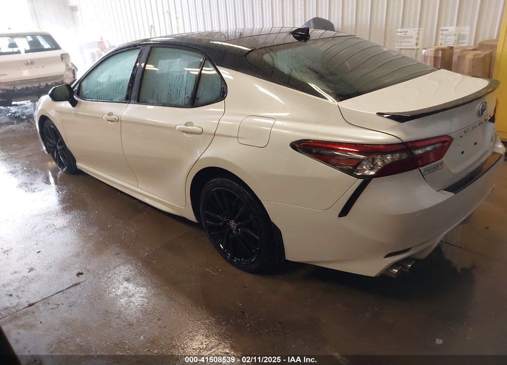 2022 TOYOTA CAMRY XSE V6 VIN: 4T1KZ1AK7NU068652