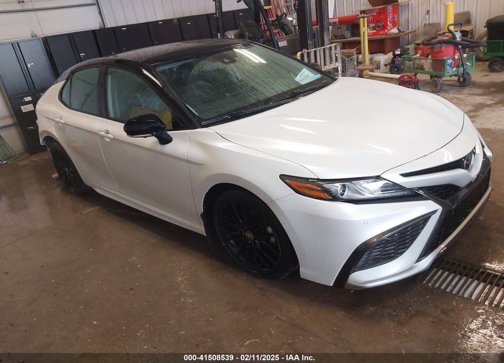 2022 TOYOTA CAMRY XSE V6 VIN: 4T1KZ1AK7NU068652