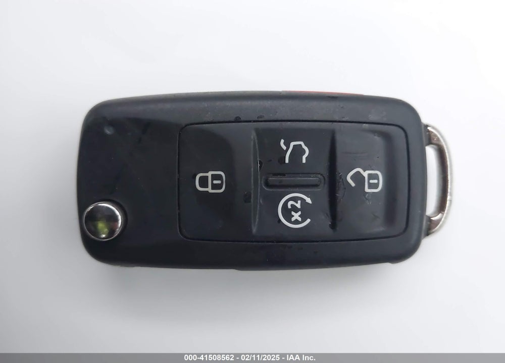 2020 VOLKSWAGEN PASSAT VIN: 1VWMA7A39LC024412