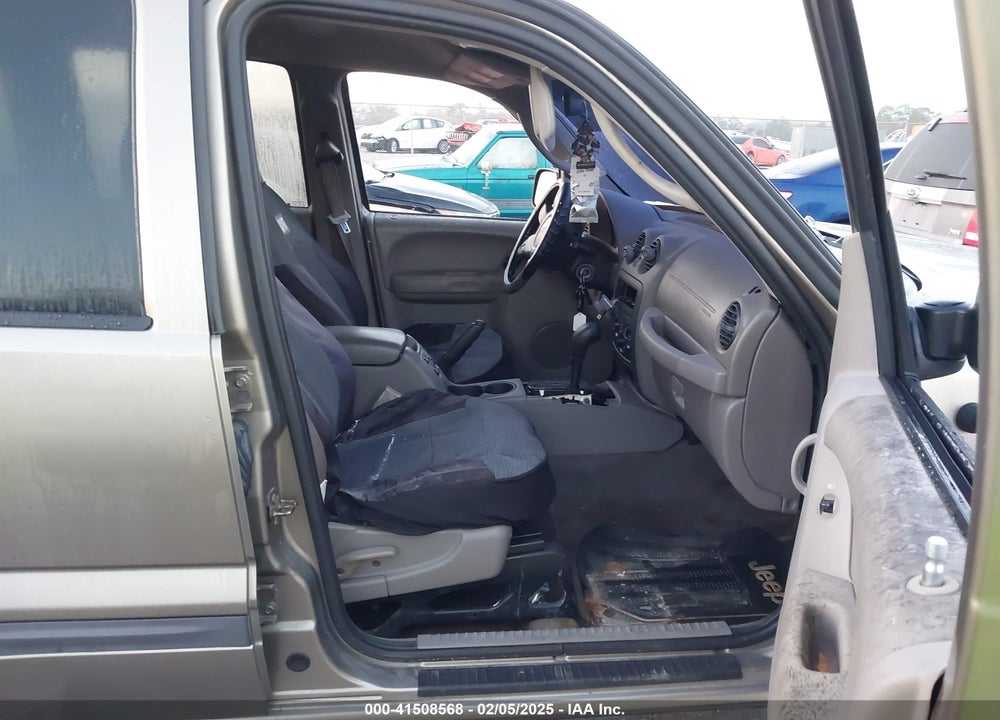 2004 JEEP LIBERTY SPORT VIN: 1J4GK48KX4W263034