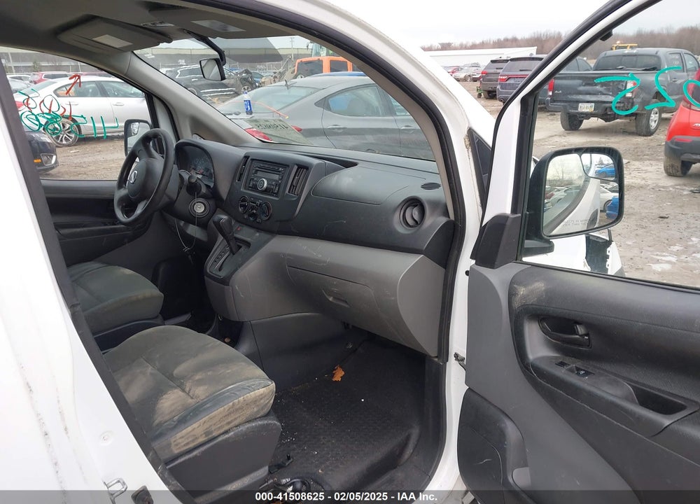 2017 NISSAN NV200 VIN: 3N6CM0KN8HK710792