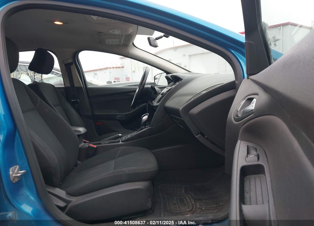 2015 FORD FOCUS VIN: 1FADP3K28FL374723