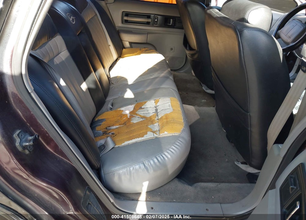 1995 CHEVROLET CAPRICE / IMPALA CLASSIC SS VIN: 1G1BL52P8SR164370