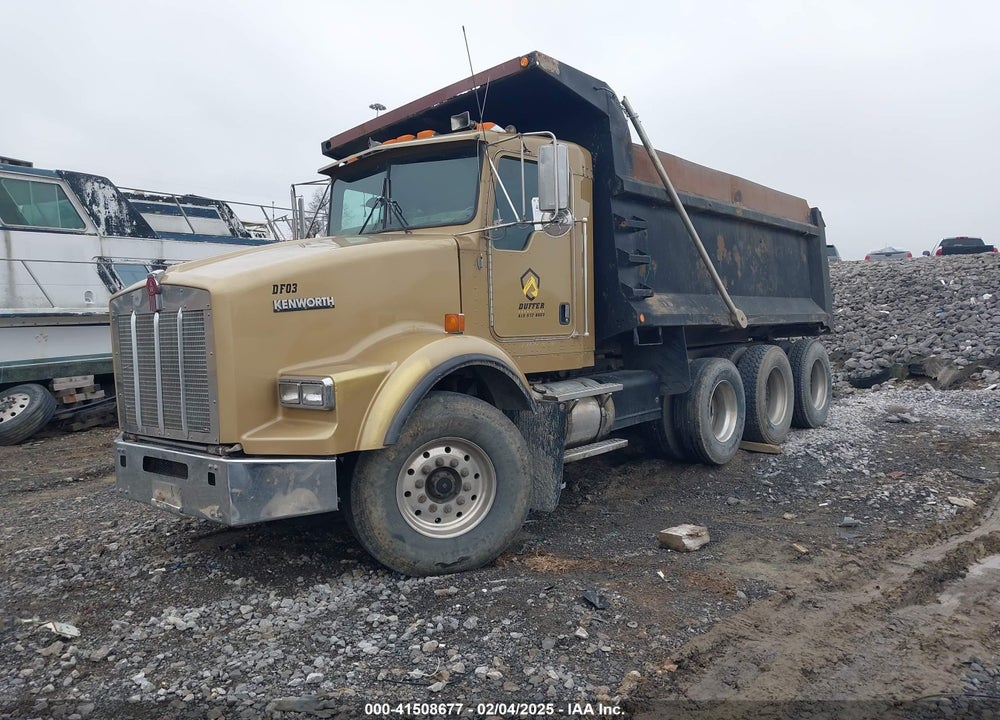 2005 KENWORTH CONSTRUCTION T800 VIN: 1NKDL40X45J073806