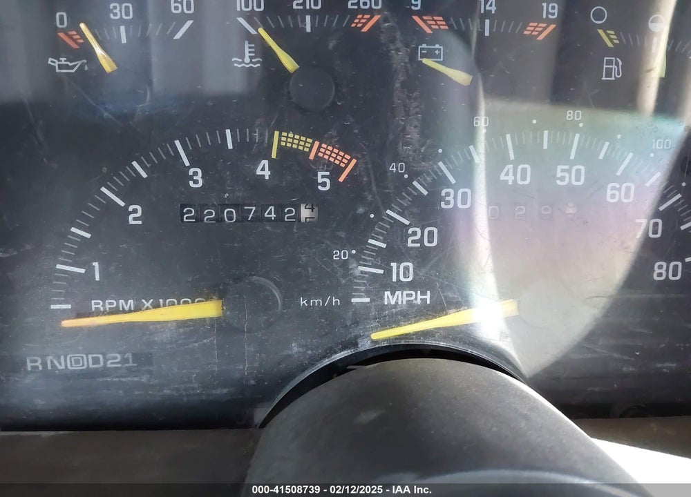 1992 GMC SIERRA C2500 VIN: 2GTGC29N9N1539342
