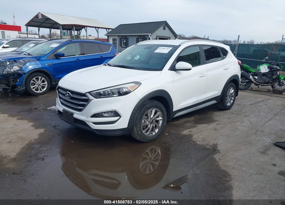 2017 HYUNDAI TUCSON VIN: KM8J3CA47HU423804