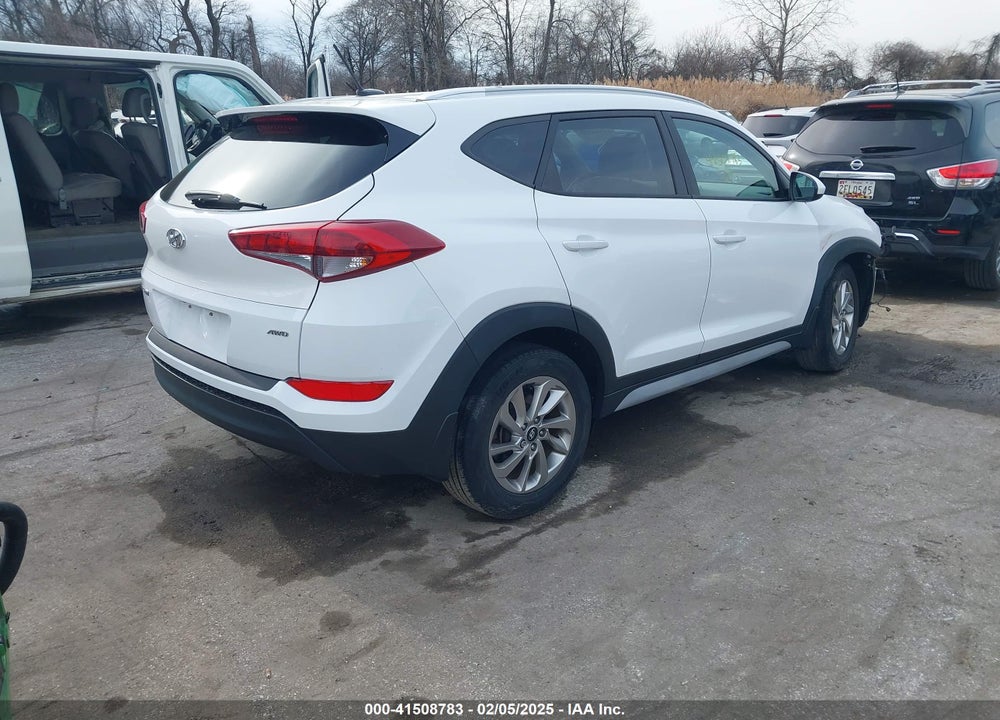 2017 HYUNDAI TUCSON VIN: KM8J3CA47HU423804