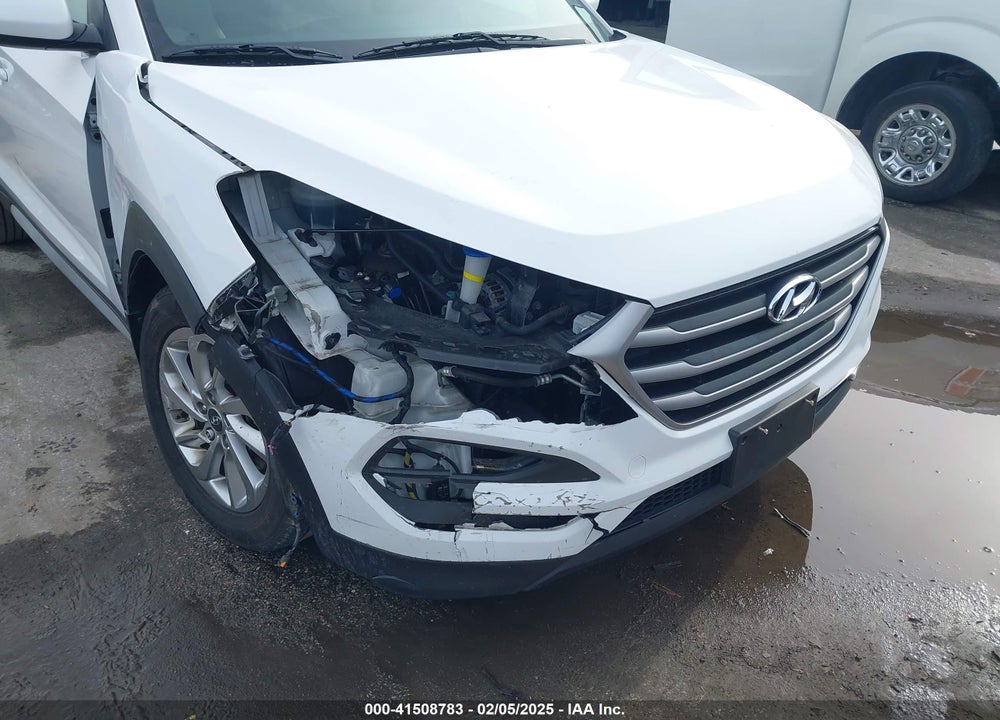 2017 HYUNDAI TUCSON VIN: KM8J3CA47HU423804
