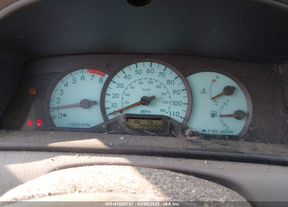 2003 TOYOTA COROLLA LE VIN: 1NXBR32E93Z138461