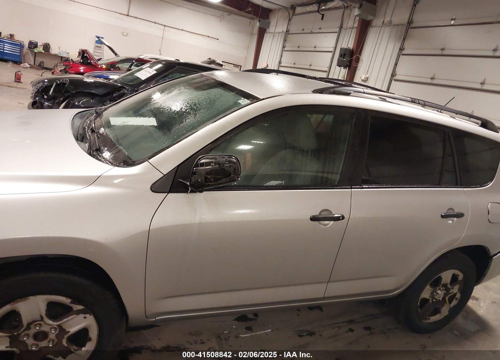 2011 TOYOTA RAV4 VIN: 2T3ZF4DV1BW088591
