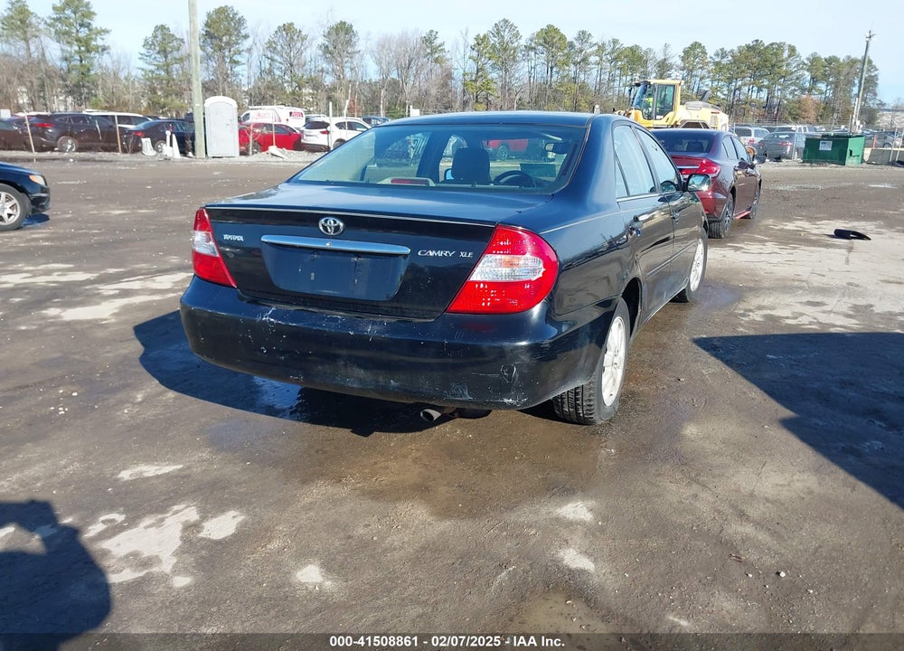 2002 TOYOTA CAMRY XLE VIN: 4T1BE30K02U066214