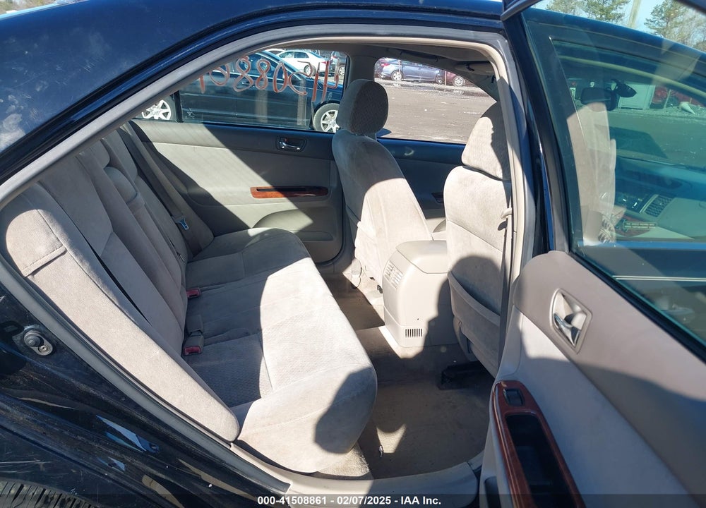 2002 TOYOTA CAMRY XLE VIN: 4T1BE30K02U066214