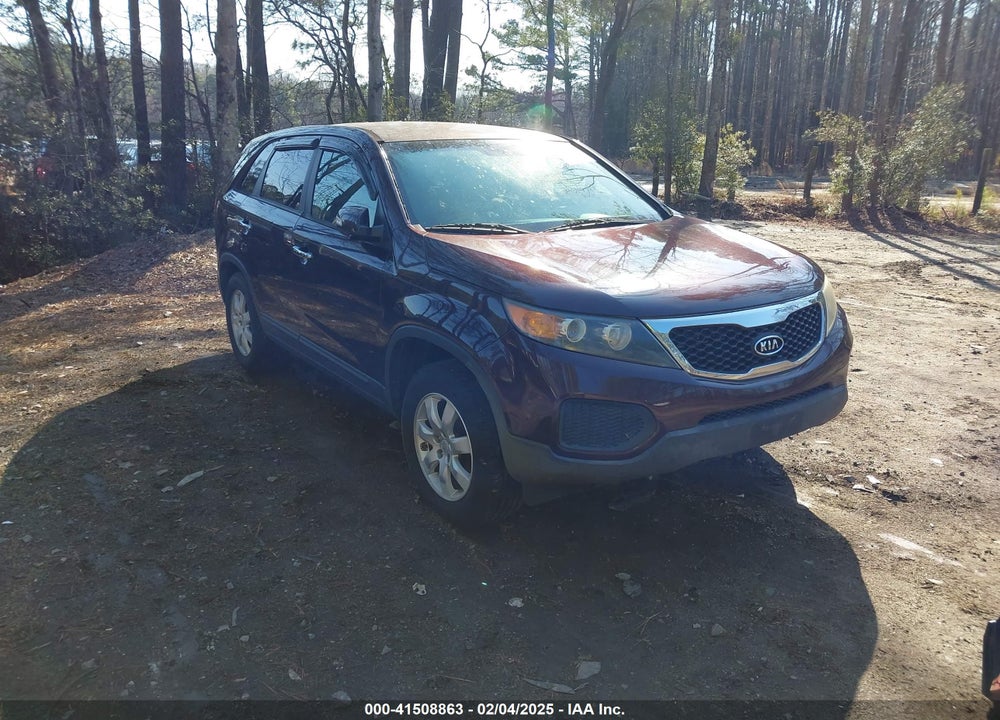 2011 KIA SORENTO LX VIN: 5XYKT3A11BG182104