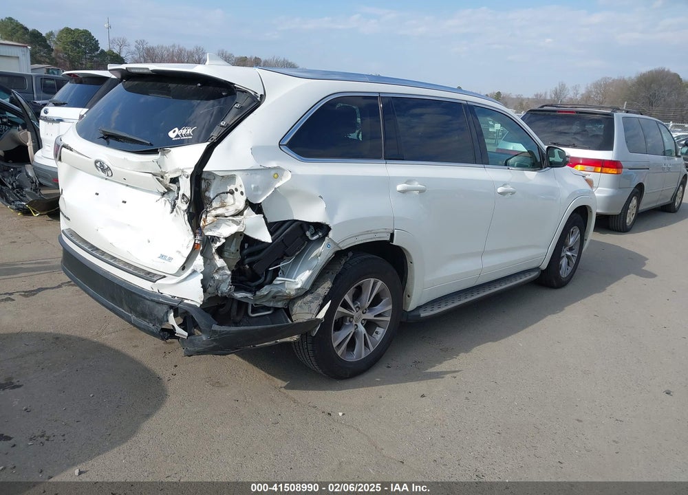 2015 TOYOTA HIGHLANDER XLE V6 VIN: 5TDKKRFH6FS096842