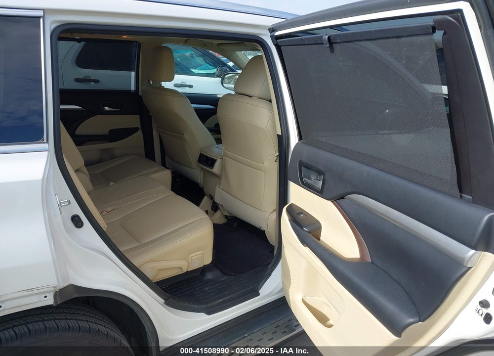 2015 TOYOTA HIGHLANDER XLE V6 VIN: 5TDKKRFH6FS096842