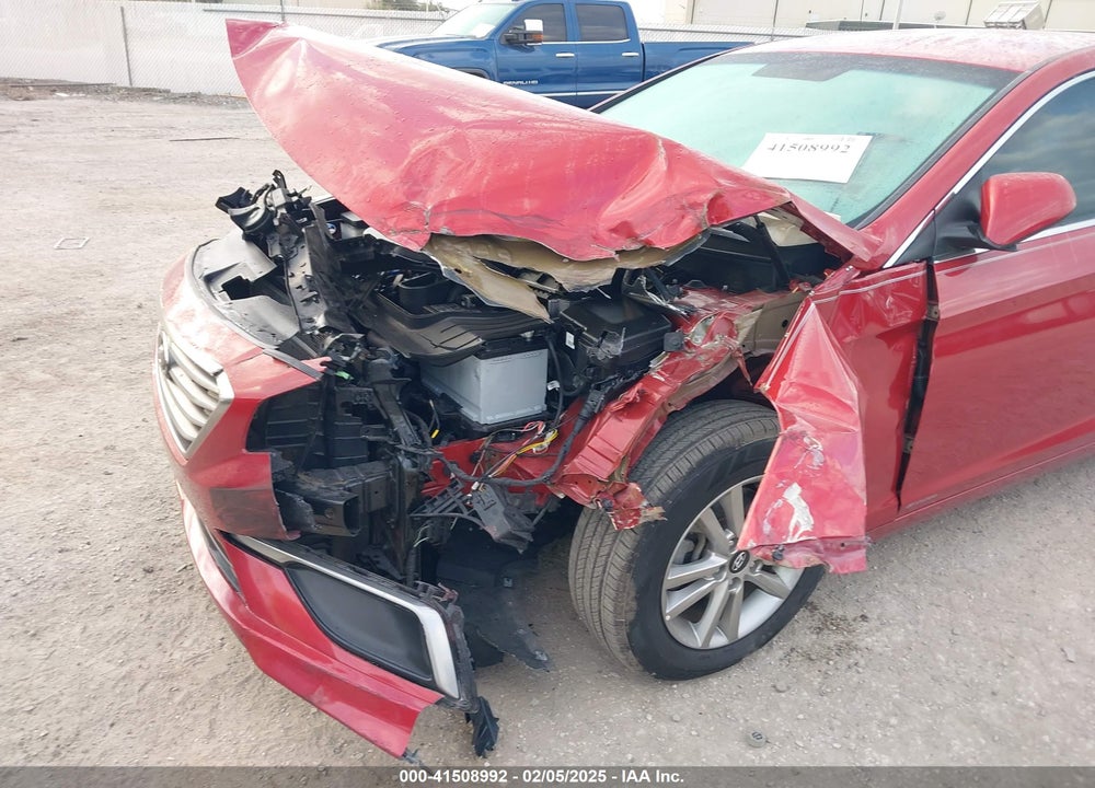 2017 HYUNDAI SONATA VIN: 5NPE24AF2HH524100