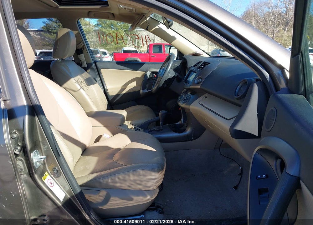 2009 TOYOTA RAV4 VIN: JTMBK31V395082689
