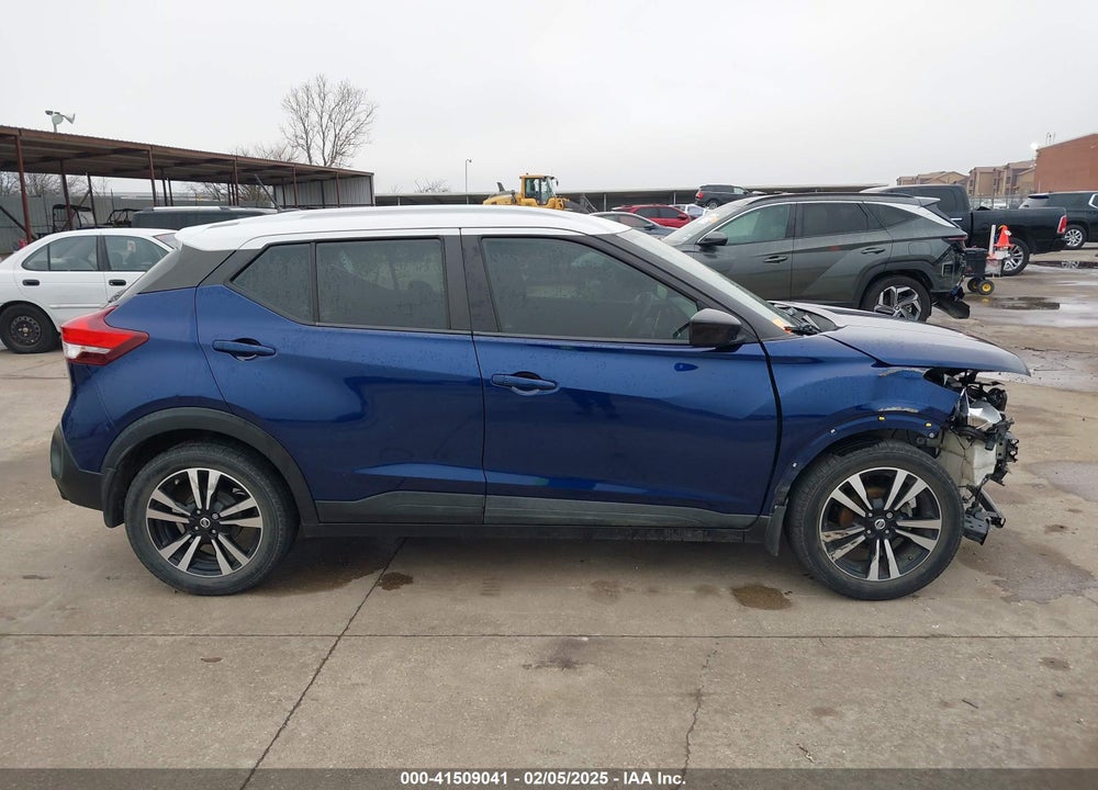 2018 NISSAN KICKS SV VIN: 3N1CP5CU9JL504624