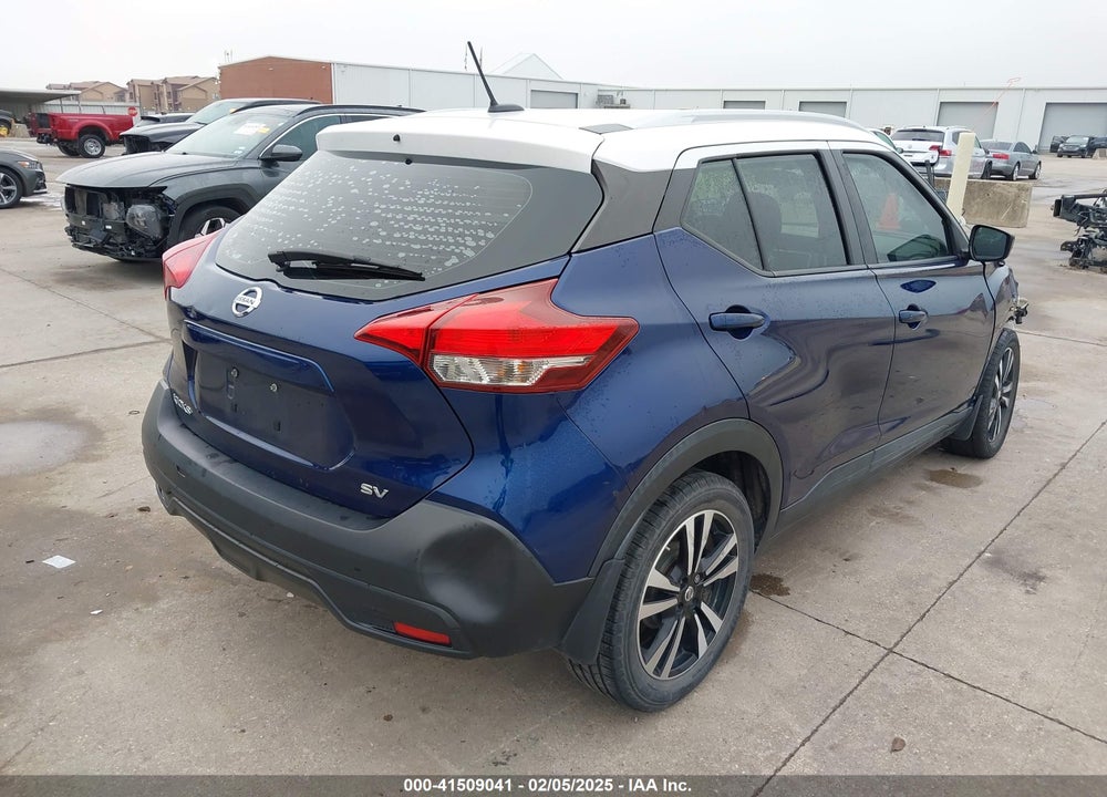 2018 NISSAN KICKS SV VIN: 3N1CP5CU9JL504624