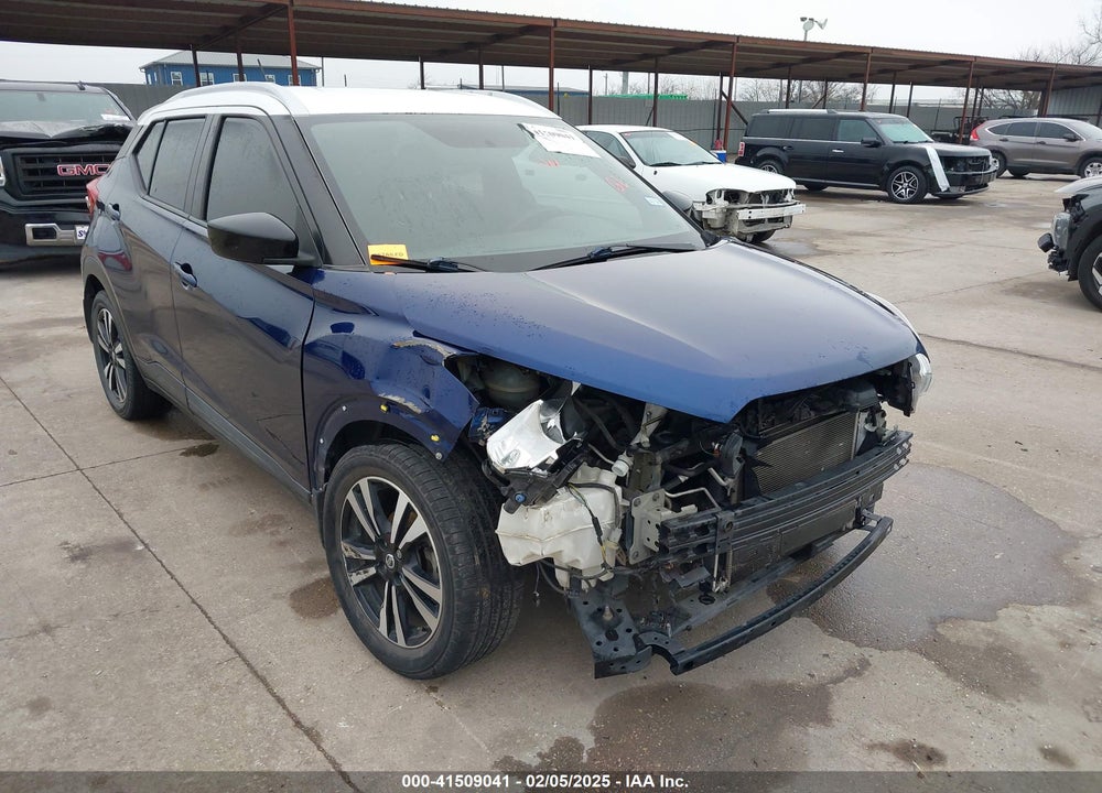2018 NISSAN KICKS SV VIN: 3N1CP5CU9JL504624