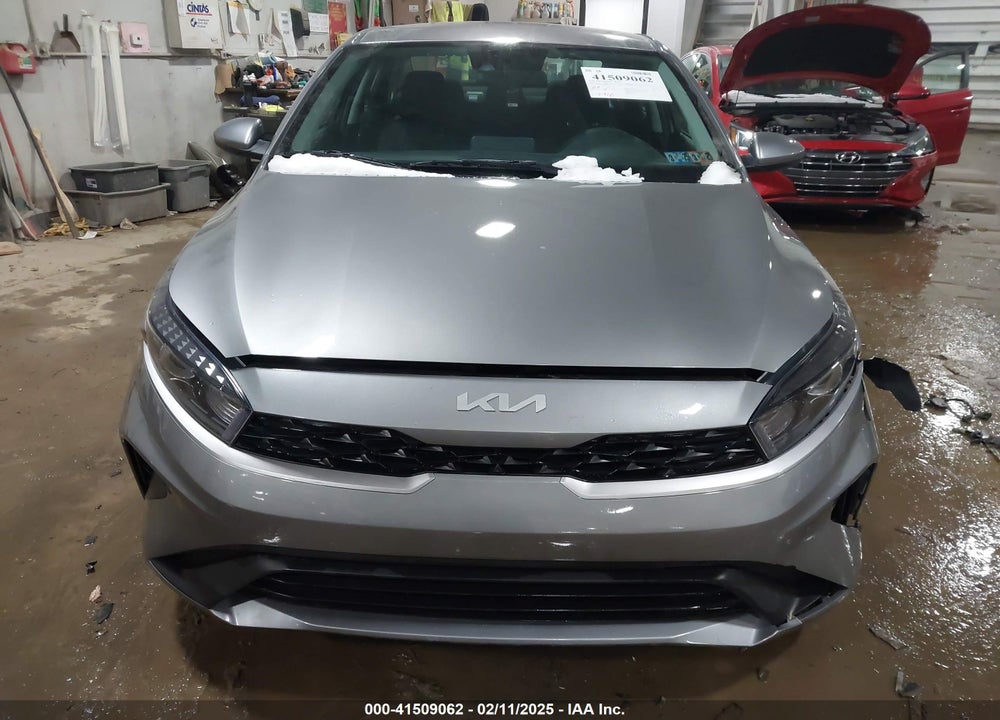 2024 KIA FORTE LXS VIN: 3KPF24AD6RE744008