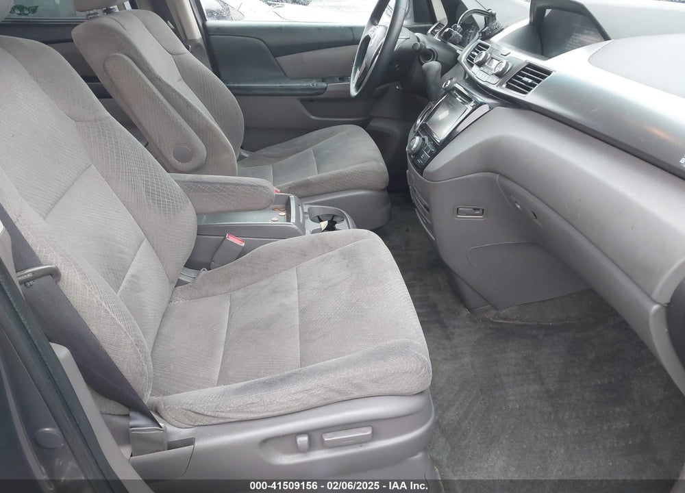 2016 HONDA ODYSSEY SE VIN: 5FNRL5H3XGB008869