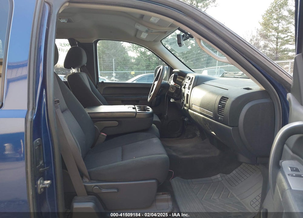2013 CHEVROLET SILVERADO 1500 VIN: 1GCRCSE09DZ338310