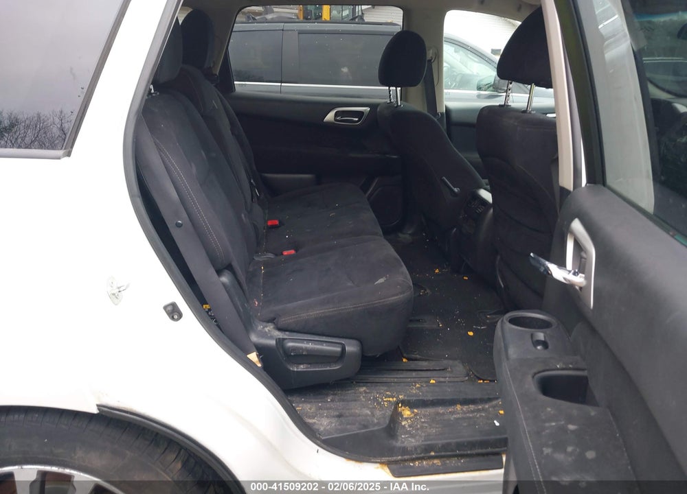 2013 NISSAN PATHFINDER SV VIN: 5N1AR2MM0DC684616