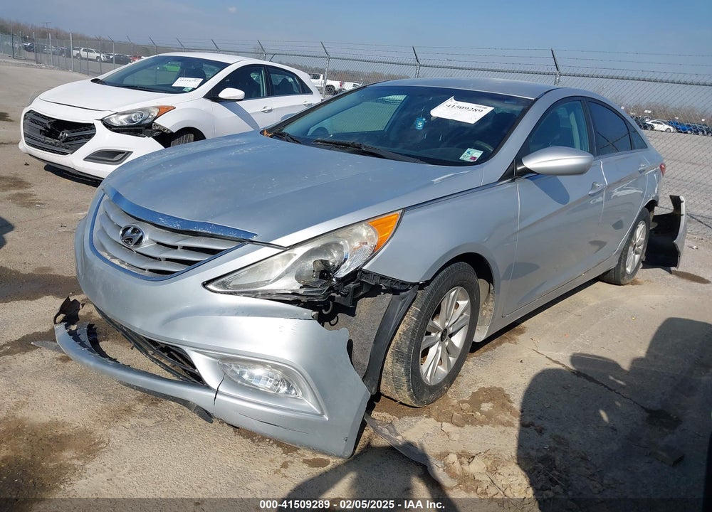 2013 HYUNDAI SONATA VIN: 5NPEB4AC5DH615569