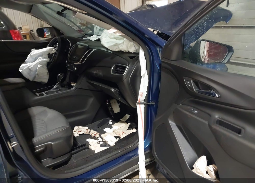 2019 CHEVROLET EQUINOX LT VIN: 2GNAXKEVXK6163076
