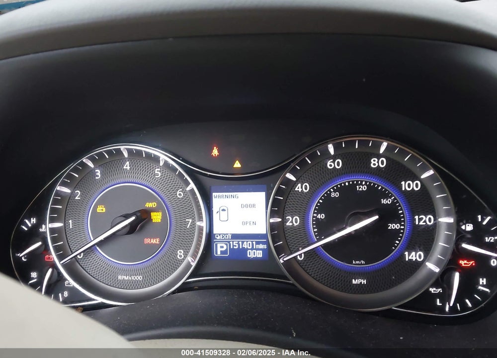 2014 INFINITI QX80 VIN: JN8AZ2NE5E9061717