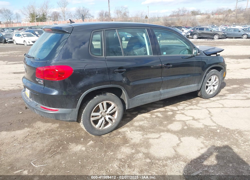 2014 VOLKSWAGEN TIGUAN VIN: WVGBV3AX7EW548424