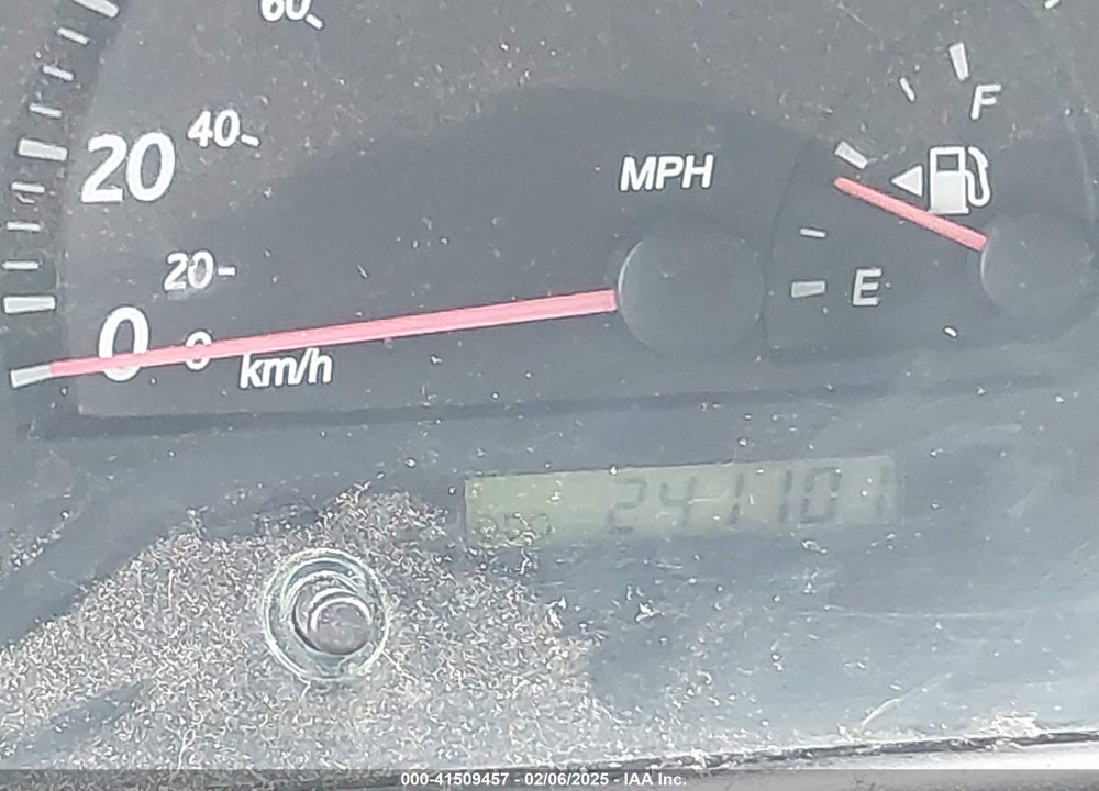 2002 TOYOTA CAMRY LE VIN: 4T1BE32K62U621003