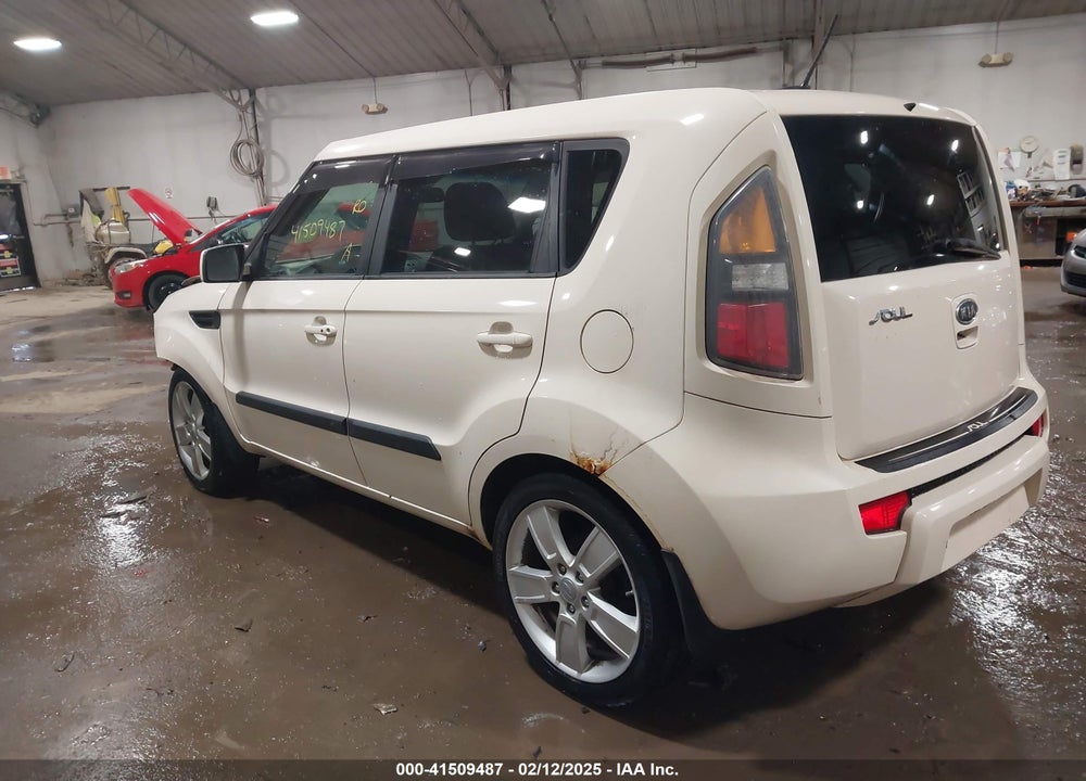 2011 KIA SOUL VIN: KNDJT2A21B7730422