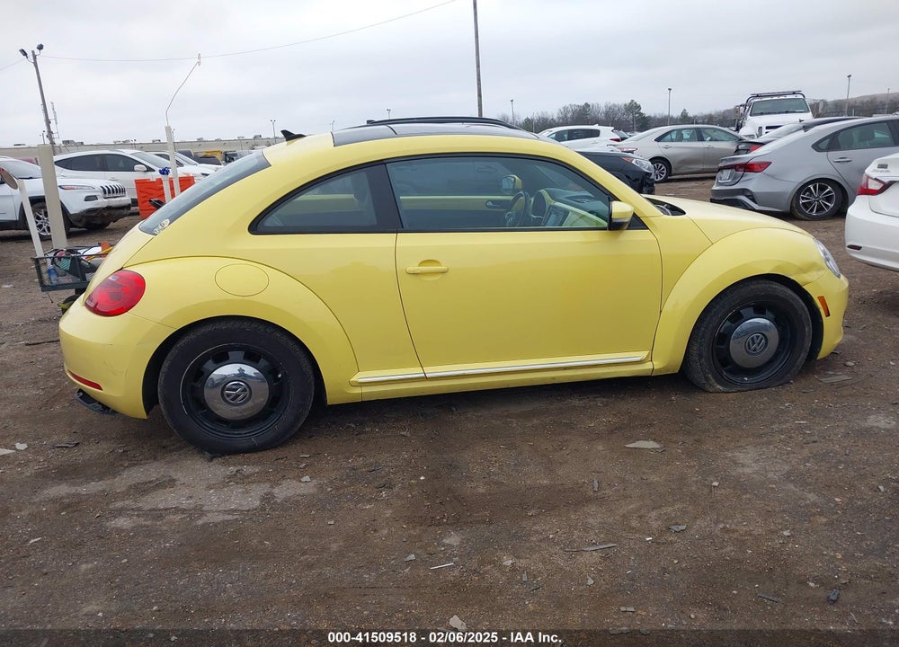 2013 VOLKSWAGEN BEETLE VIN: 3VWJP7AT0DM663439
