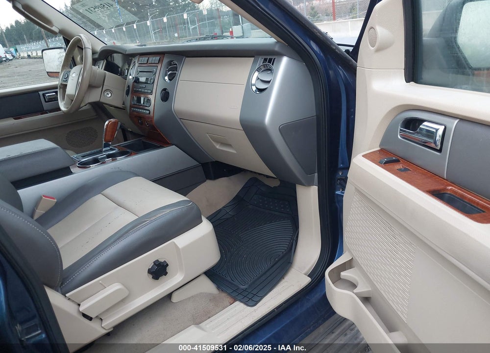 2008 FORD EXPEDITION VIN: 1FMFU18548LA69610