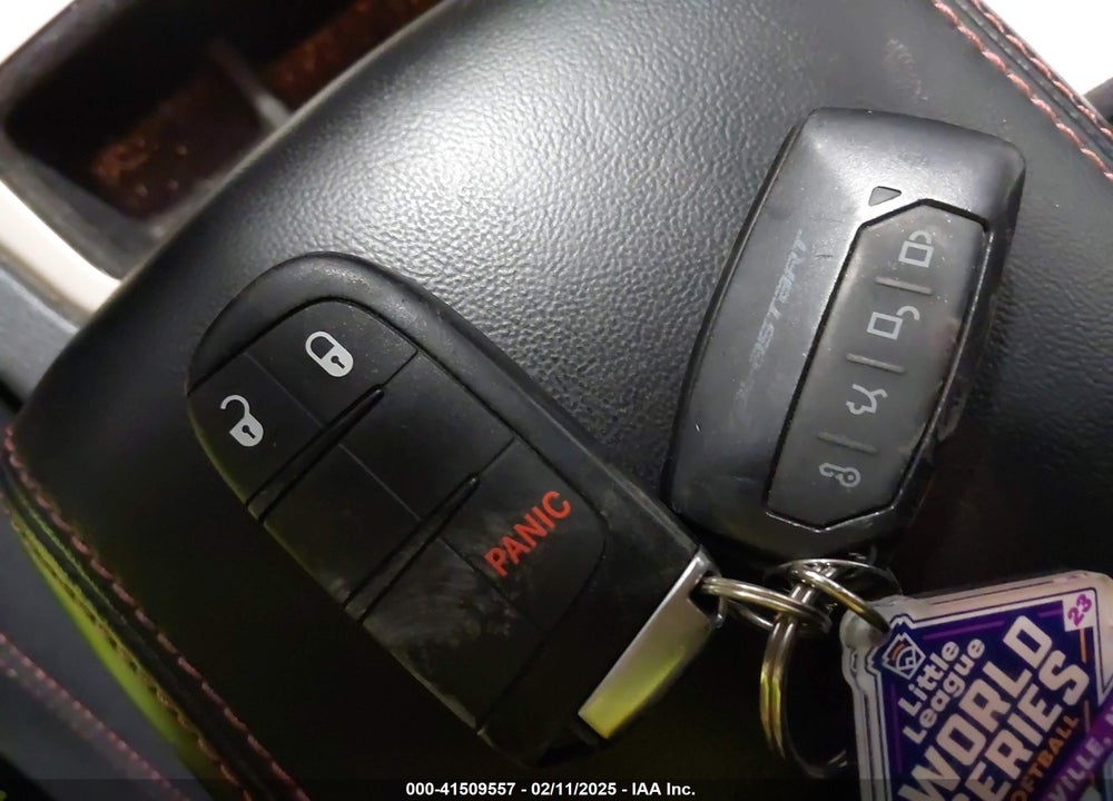 2016 JEEP GRAND CHEROKEE VIN: 1C4RJFAG8GC476475