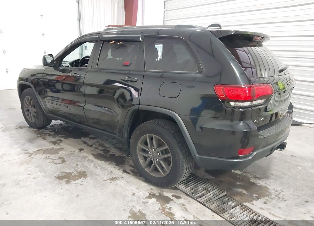 2016 JEEP GRAND CHEROKEE VIN: 1C4RJFAG8GC476475