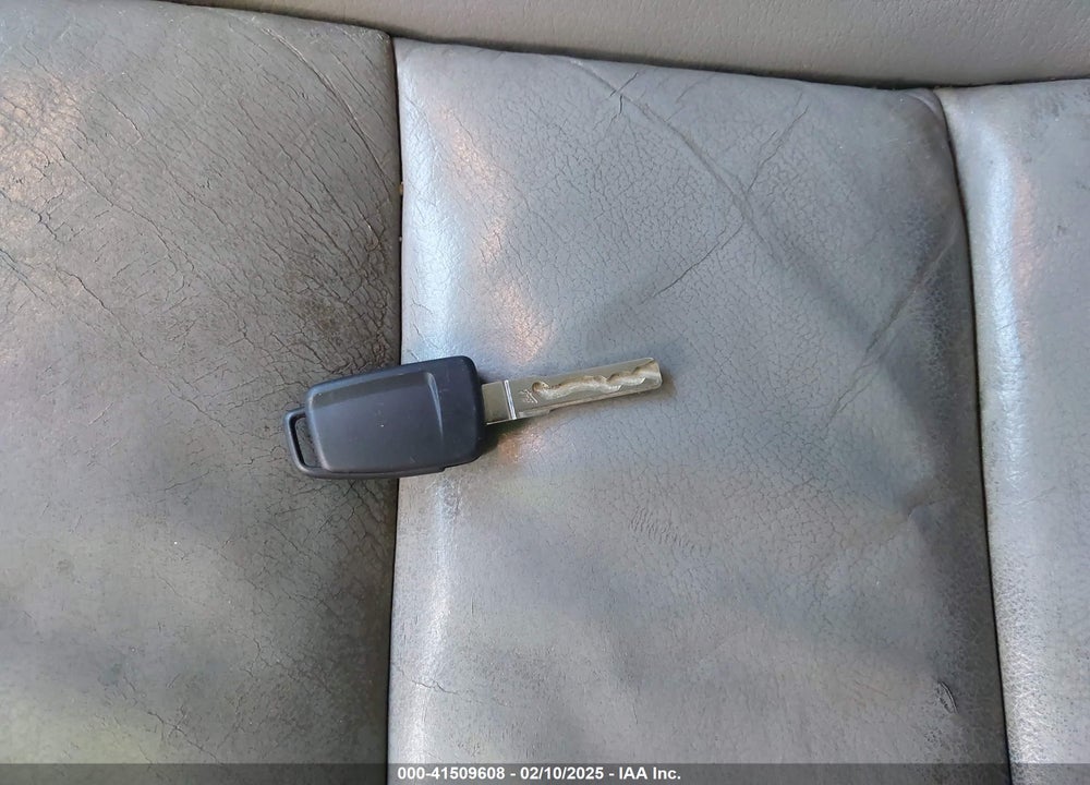 2007 AUDI A4 2.0T VIN: WAUDF78E17A105768