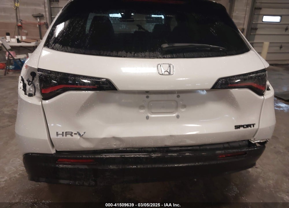 2024 HONDA HR-V AWD SPORT/AWD SPORT W/O BSI VIN: 3CZRZ2H58RM769424