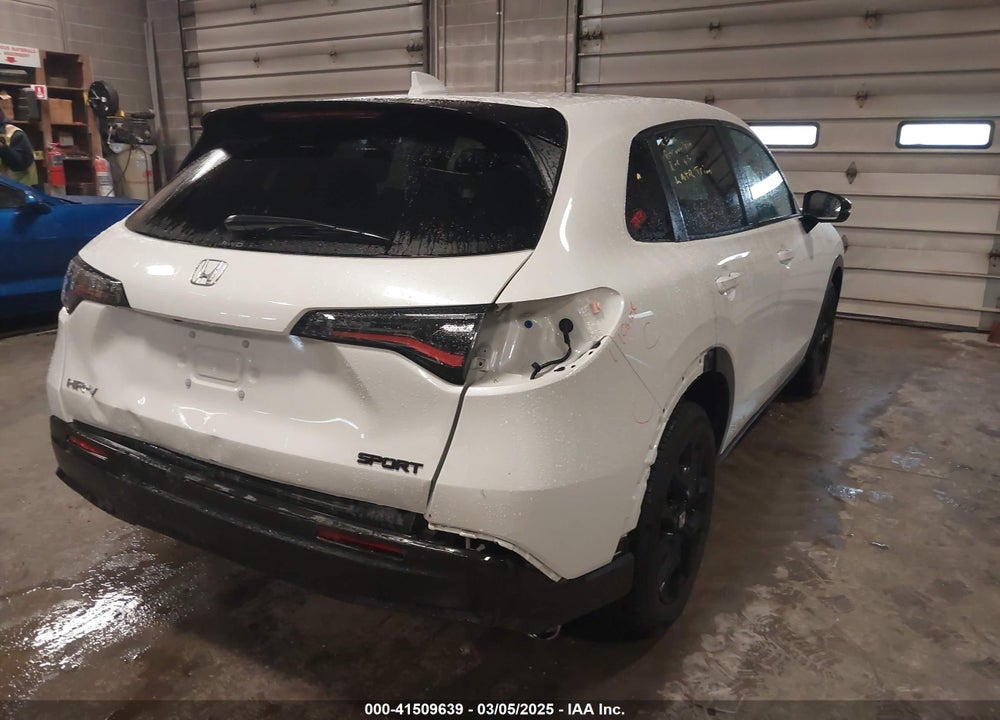 2024 HONDA HR-V AWD SPORT/AWD SPORT W/O BSI VIN: 3CZRZ2H58RM769424