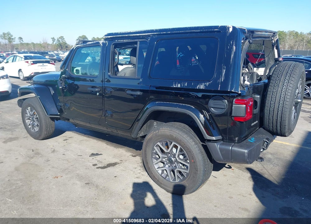 2025 JEEP WRANGLER 4-DOOR SAHARA 4X4 VIN: 1C4PJXEN1SW526548