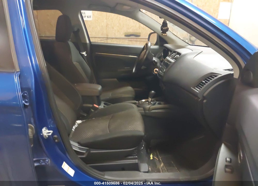 2016 MITSUBISHI OUTLANDER SPORT 2.0 ES VIN: JA4AP3AU8GZ028731