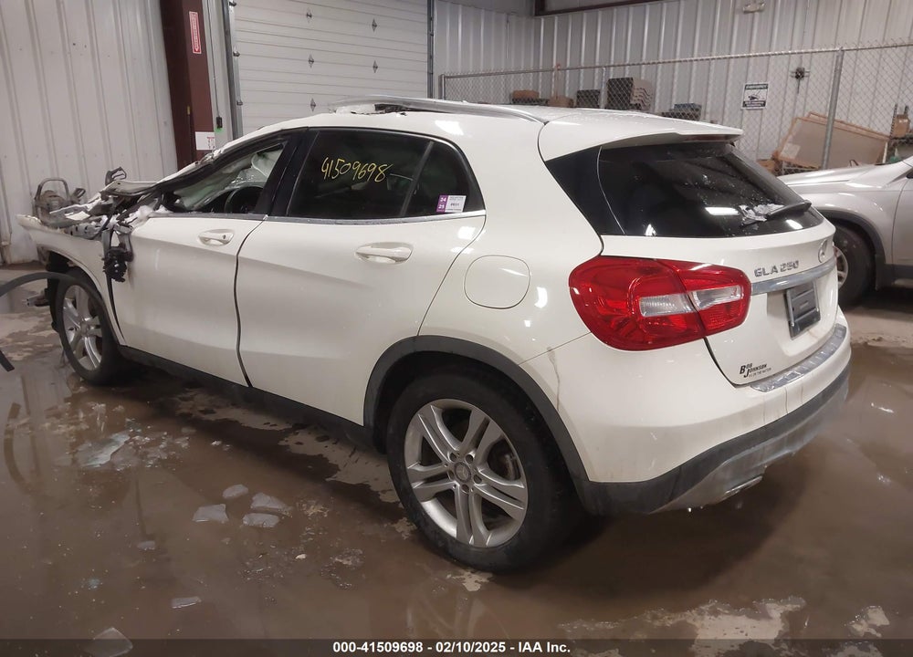 2015 MERCEDES-BENZ GLA 250 4MATIC VIN: WDCTG4GB0FJ174137