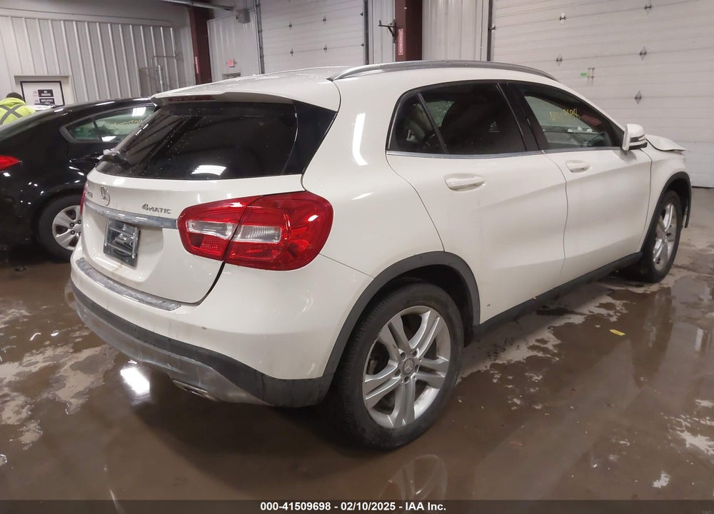 2015 MERCEDES-BENZ GLA 250 4MATIC VIN: WDCTG4GB0FJ174137